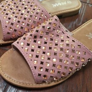 Anna Pink Studded Women's Slide Sandals Sz 6